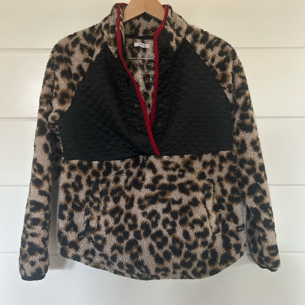 leopard print sherpa pullover - size S